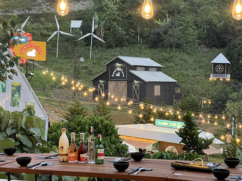 Sunset Chill - Thưởng thức hoàng hôn bên ly cà phê